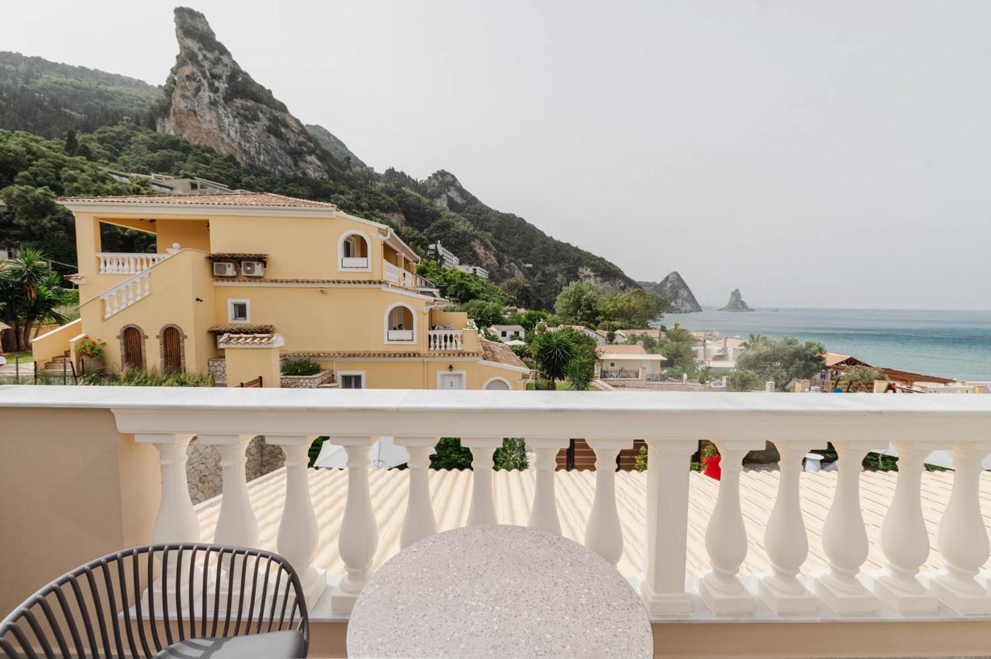 Sea Breeze Hotel & Apartments Agios Gordios  Exterior foto