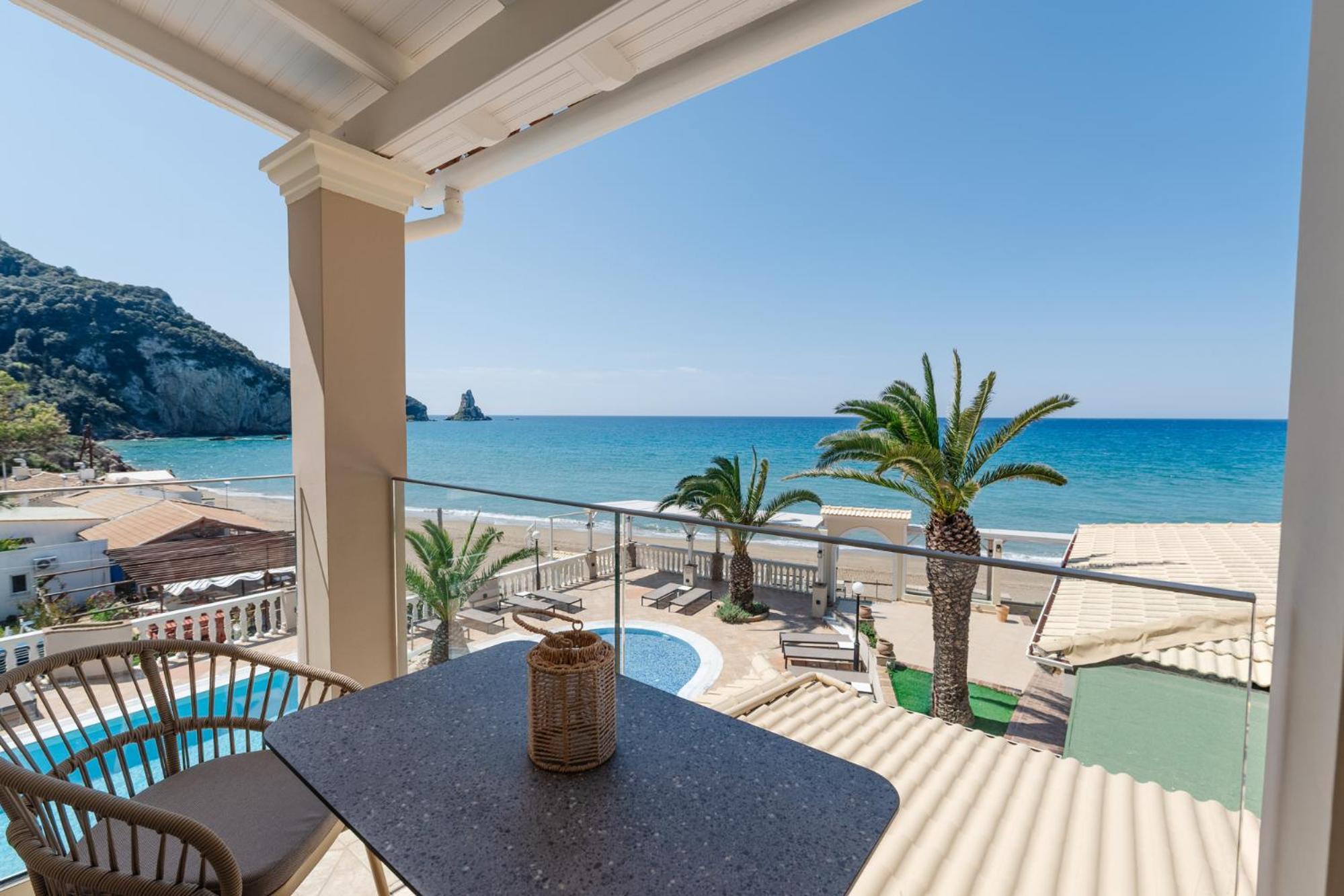 Sea Breeze Hotel & Apartments Agios Gordios  Exterior foto