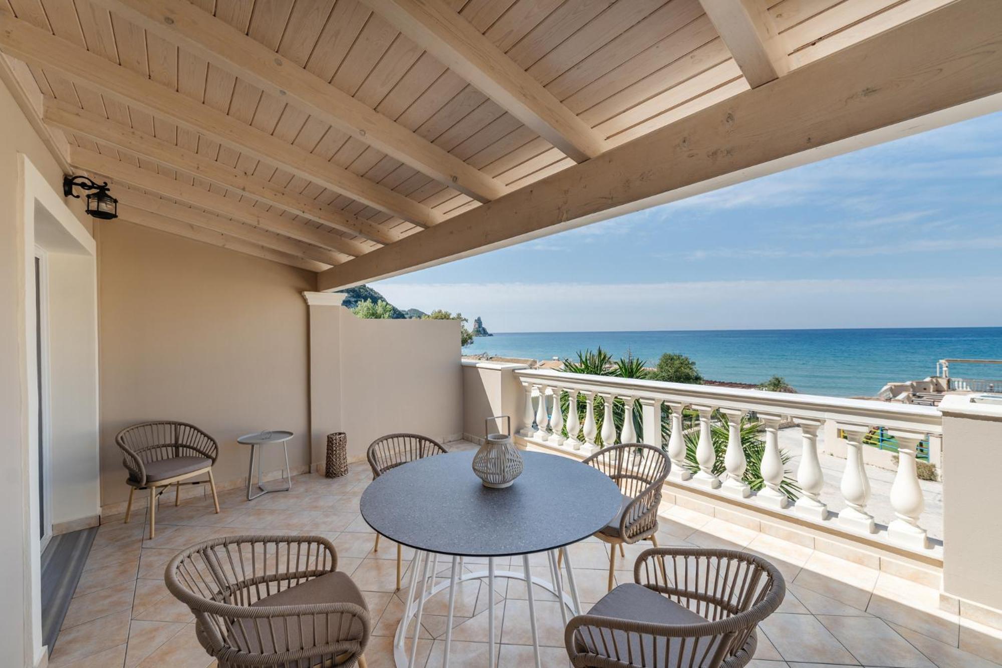 Sea Breeze Hotel & Apartments Agios Gordios  Exterior foto