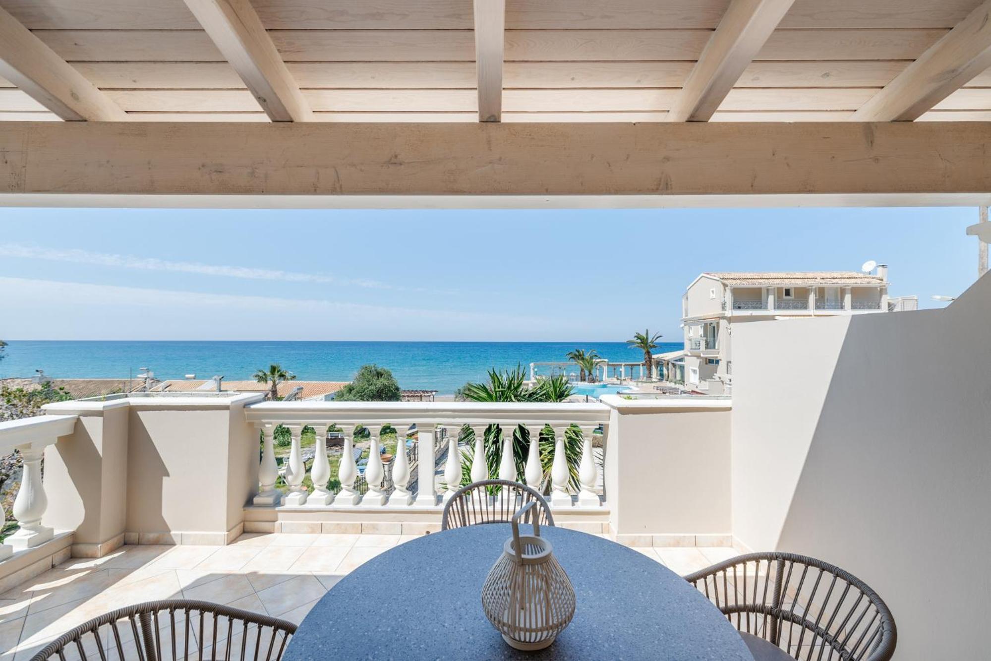 Sea Breeze Hotel & Apartments Agios Gordios  Exterior foto