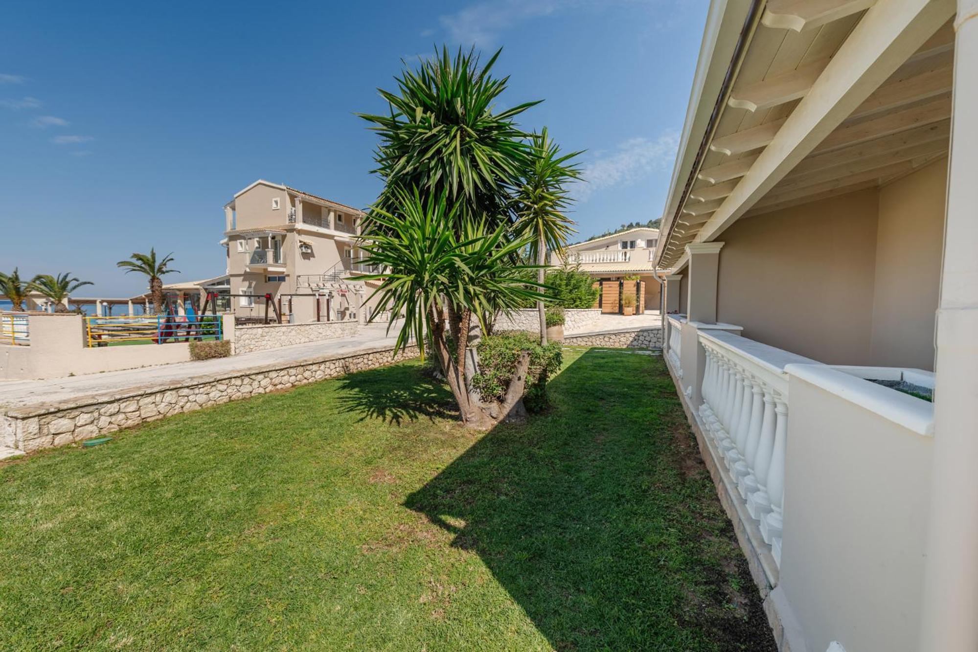 Sea Breeze Hotel & Apartments Agios Gordios  Exterior foto